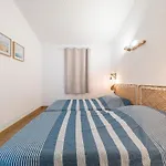 T4-80m2 Superbe Vue Sant Ambroggio Apartman *