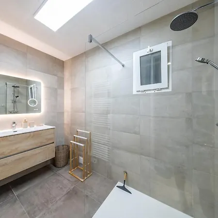 T4-80m2 Superbe Vue Sant Ambroggio Appartamento